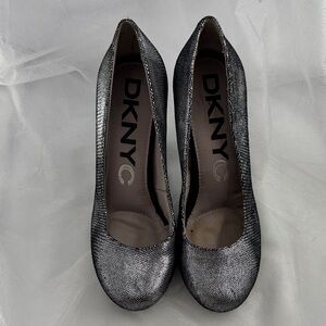 DKNYC 'Alsey Steel' pumps sz US7/EU37.5